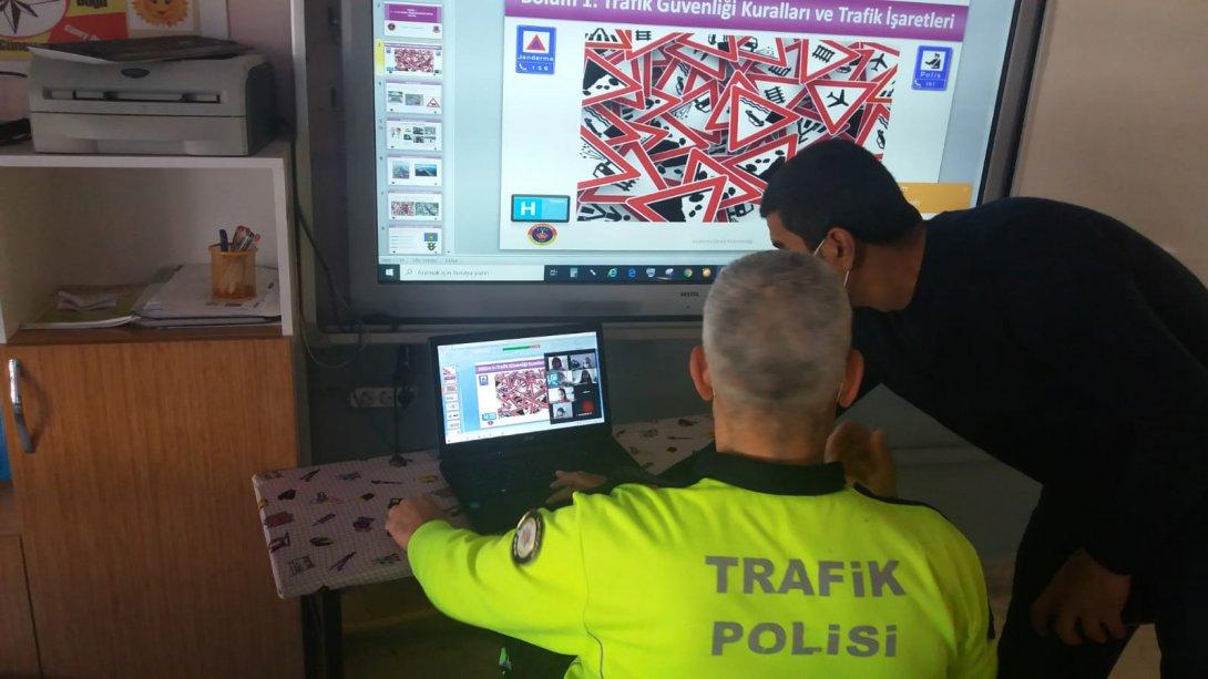 Jandarma Trafik Ekiplerinden Öğrencilerimize Online Trafik Eğitimi