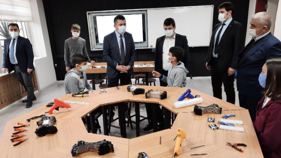 Mithathaşa Ortaokulumuzdan Bilim ve Teknoloji Haftası Kapsamında Etkinlikler Düzenlendi