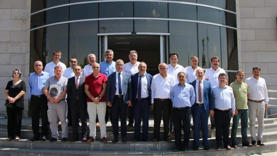 İlçe Milli Eğitim Müdürleri Toplantısı Sarız'da Yapıldı
