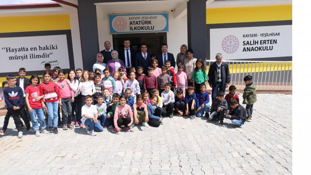 Kaymakamımız ve İlçe Milli Eğitim Müdürümüzden Atatürk İlkokuluna Ziyaret
