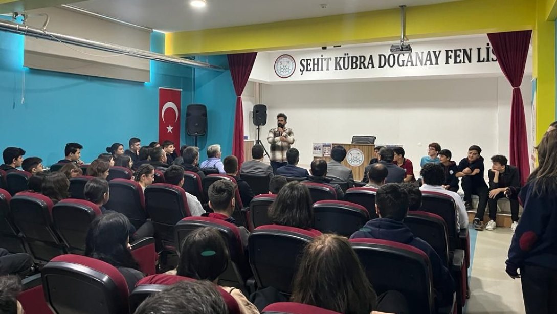 Eğitimci Yazar Sayın Tahir Fatih Andı Şehit Kübra Doğanay Fen Lisemizde Konferans Verdi