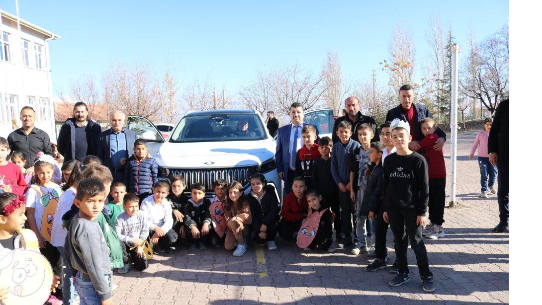 Kayadibi İlk/Ortaokulu Yerli Malı Haftası Kutlama Programına Katılım 