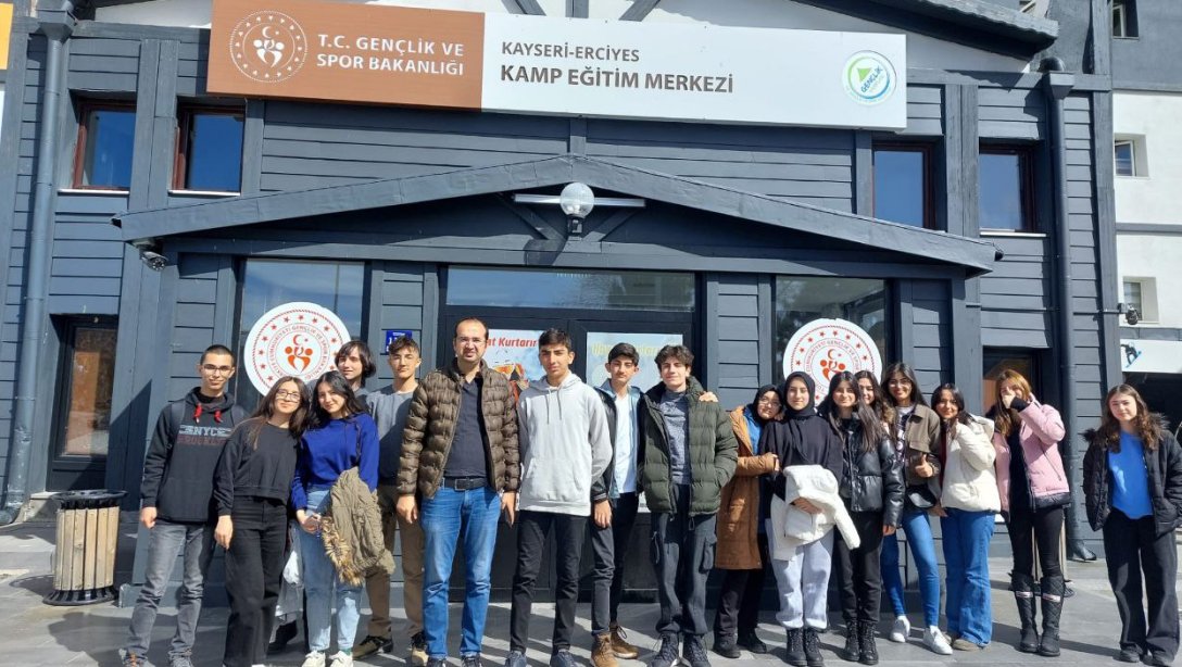 Şehit Kübra Doğanay Fen Lisesi Öğrencileri ÇEDES Projesi Kapsamında Erciyes Gezisi Yaptılar