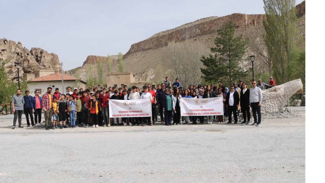 LGS Öğrencileri ile 23 Nisan Doğa Yürüyüşü Gerçekleştirildi